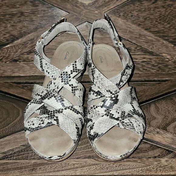 Clarks Womens Annadel Rayna Wedge Heel Sandal Taupe Synthetic Snake Print Size 8 - Picture 9 of 12
